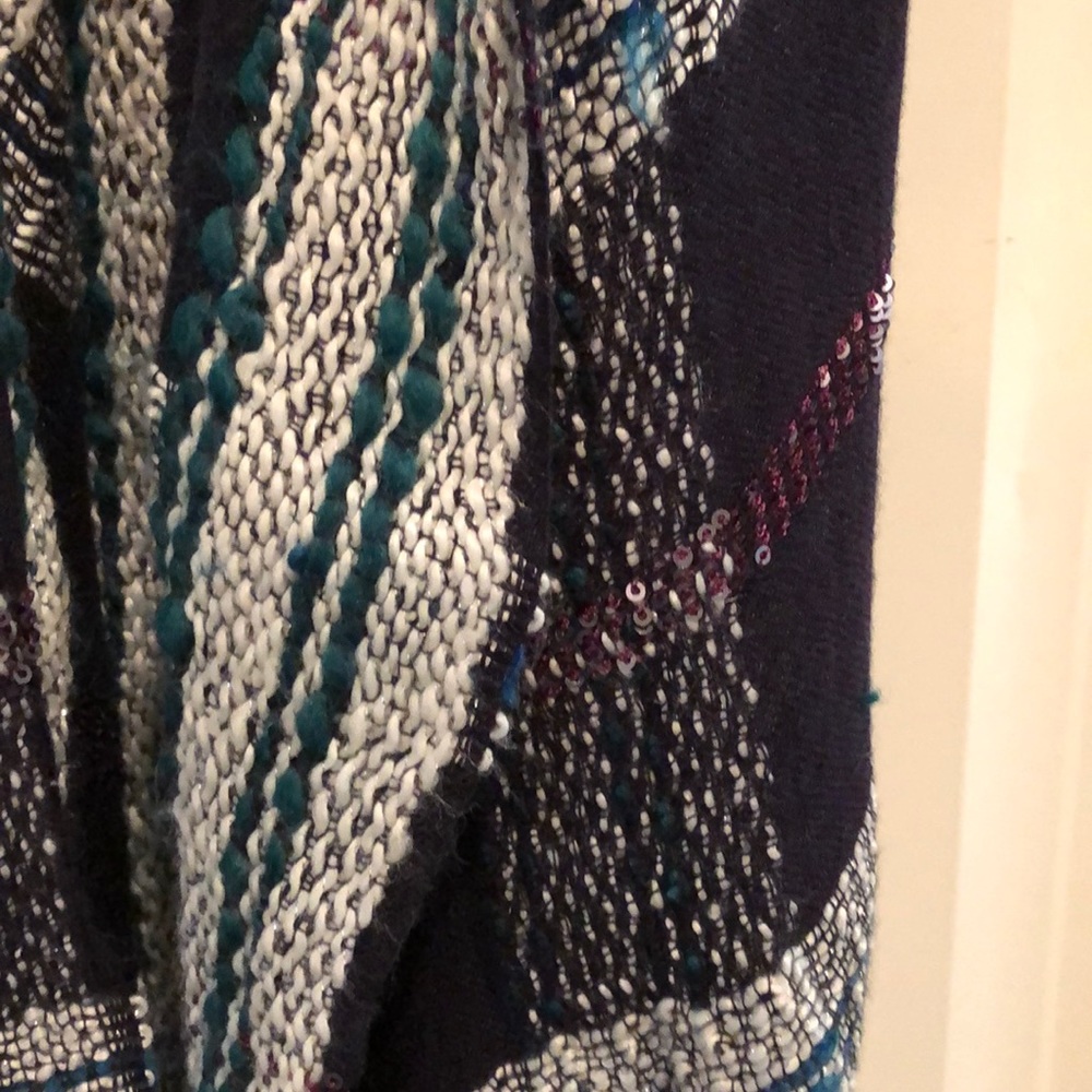 LOFT scarf - Picture 3 of 5